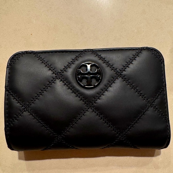 Tory Burch Wallet - Picture 1 of 7